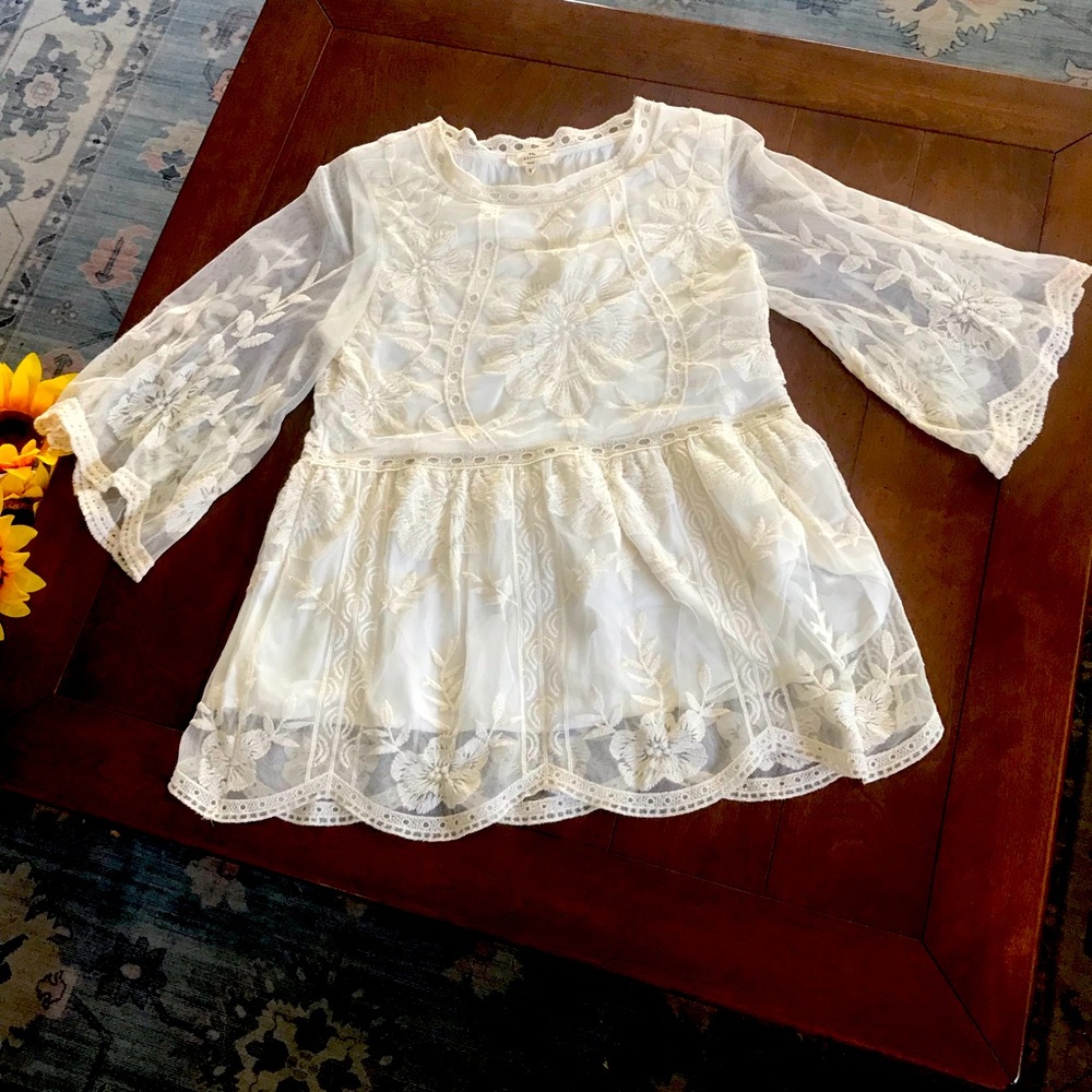 Entro Cream Lace Blouse Size Small